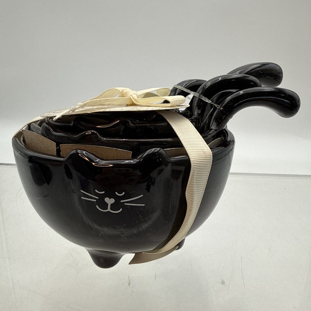10 STRAWBERRY STREET 4 CAT HANDLED NESTING CERAMIC MEASURING CUPS